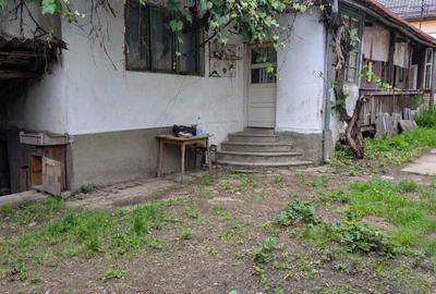 Casă cu 3 camere în Central - 1