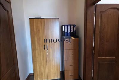 Apartament cu 3 camere decomandat în Central - 9