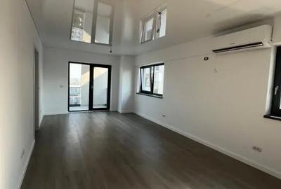 Apartament cu 3 camere decomandat în Nicolina - 17