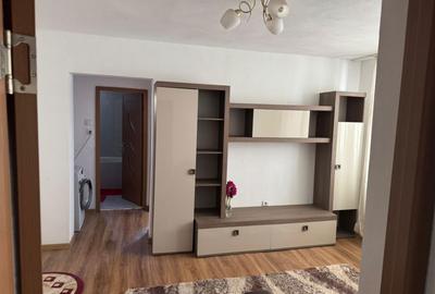Apartament cu 2 camere semidecomandat în Central - 3