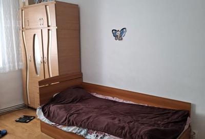 Apartament cu 2 camere nedecomandat în Vasile Aaron - 1