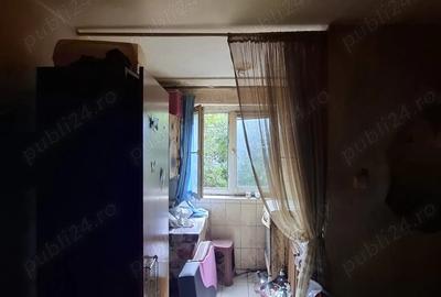 Garsionera RAHOVA langa piata , etaj 3, 15mp, bloc din 1972 - 7