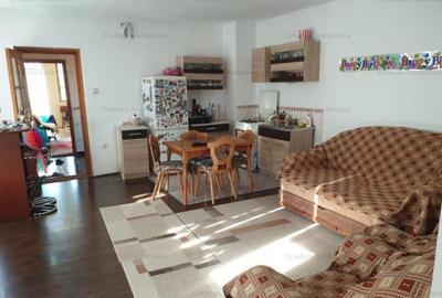 C.Galati -Independentei Vila P 1 299mp Construit anul 2000, - 2