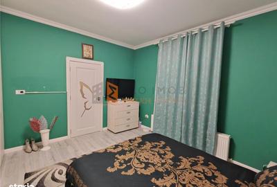 Casă cu 6 camere decomandat cu Canalizare în Micro 5 - 4
