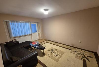 Apartament cu 3 camere decomandat în Obor - 2