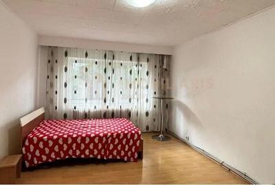 Apartament cu 3 camere decomandat în Central - 1