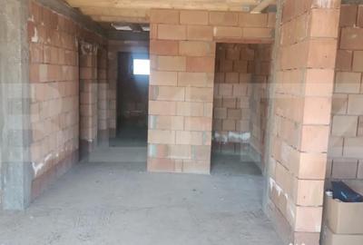 Casă cu 4 camere cu Teren 600 Mp în Dumbrăvioara - 4