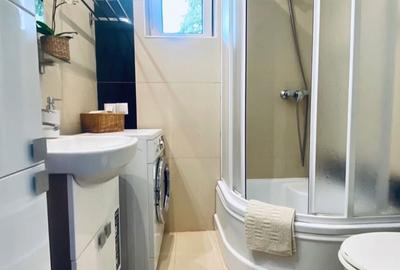 Apartament cu 2 camere decomandat în Tractorul - 4