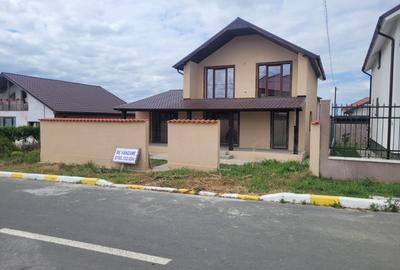 C1  Casa 4 camere Valul lui Traian - 3