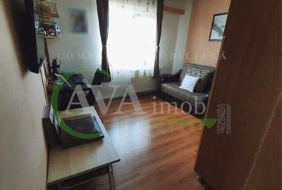 Apartament cu 3 camere decomandat în Milcov - 6