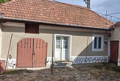 Casă cu 3 camere cu Teren 900 Mp în Poiana Sibiului - 7