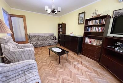 Titan-Jean Steriadi ,doua camere,decomandat, mobilat-utilat,51 mp - 3