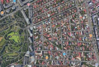 Teren de 555 mp, în Lacul Tei