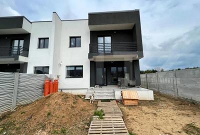 Casă cu 3 camere cu Teren 190 Mp în Central - 14