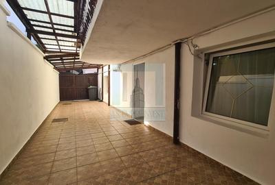 Casa, 4 camere, singur in curte - zona Schei - 1