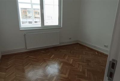 Apartament cu 2 camere decomandat, mobilat în Central - 4