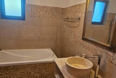 Inchiriez termen lung casa cu foisor in curte in Mamaia Nord langa Alezzi - 7