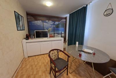 Apartament 4 camere zona Far Constanța  parter+demisol 450 euro - 2