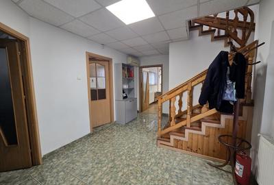 Casa la curte individuala Sector 4 (M Eroii Revolutiei) - 4