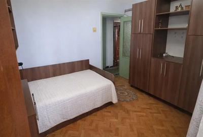 Apartament cu 2 camere decomandat în Podu Roș - 2