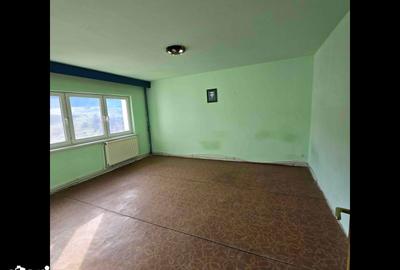Apartament cu 3 camere în Decebal - 9