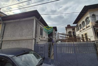 Teren + Casa de vanzare - zona Uranus - 355 mp