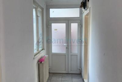 Casă cu 4 camere cu Teren 300 Mp în Central - 10