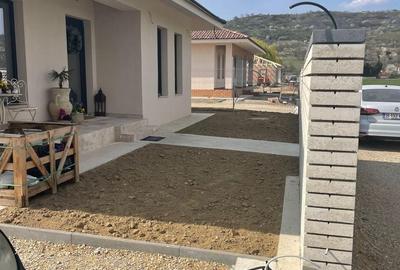 Casă cu 3 camere cu Teren 447 Mp în Podgoria - 1