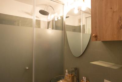 Apartament cu 4 camere decomandat în Decebal - 20