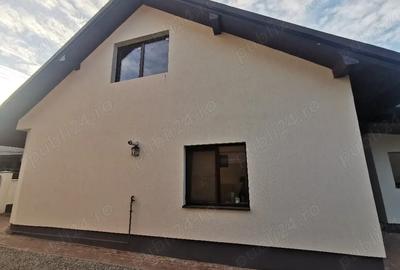 Casă cu Teren 800 Mp în Pănet