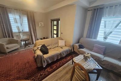 Casă cu 5 camere cu Teren 1300 Mp în Malu Mare - 14