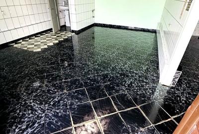 Spațiu comercial, de 50 mp, în Central - 3