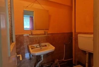 Apartament cu 3 camere semidecomandat în Central - 8