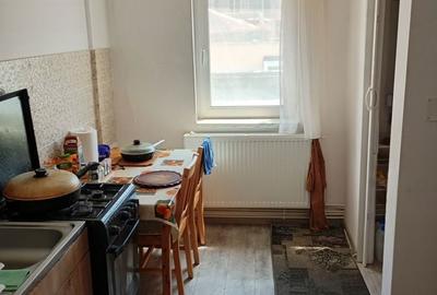 Apartament cu 2 camere decomandat în Petros - 3