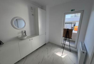Spațiu comercial, de 50 mp, în Exterior Vest - 1