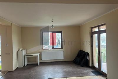 Casă cu 3 camere în Central - 8
