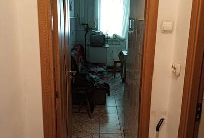 Garsoniera  300 Euro aleea Bistricioara - 6
