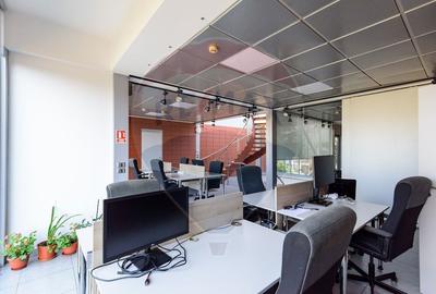 Birou, de 225 mp, în Stadion - 19