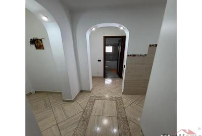 Apartament cu 2 camere decomandat în Central - 4