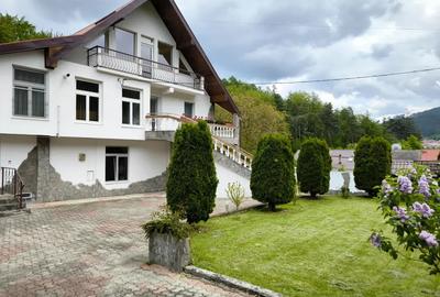 Casă cu 6 camere în Central - 17