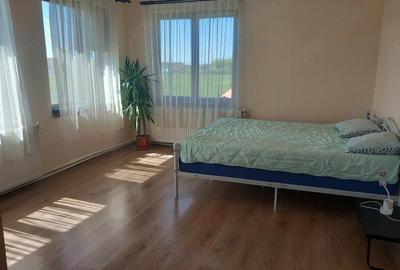 Casă cu Teren 500 Mp în Central - 2