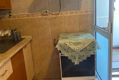 Vanzare apartament 4 camere micro 21 - 1