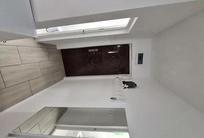 Garsonieră nedecomandată, mobilată în Complex Studențesc