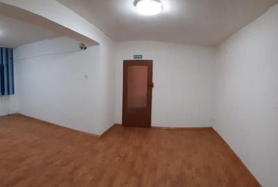 Spațiu comercial, de 24 mp, în 9 Mai - 2