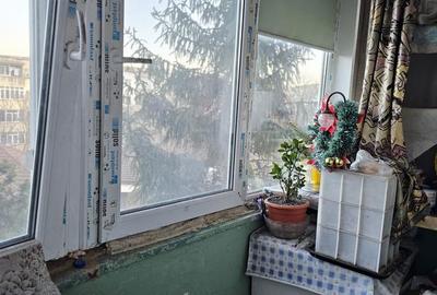 Apartament cu 2 camere în Tomis III