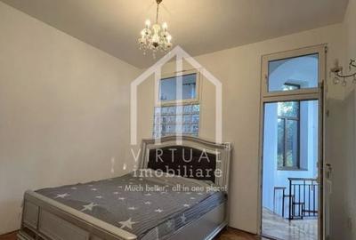 Casa formata din 2 apartamente, 2 garaje,  3 bai - zona Trei Stejari - 2