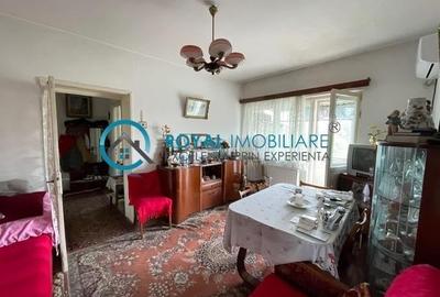 Royal Imobiliare - Vanzare Apartament zona Democratiei - 2