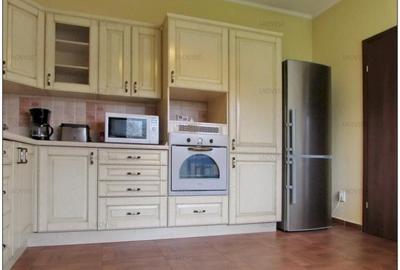 Apartament 3 Camere Inchiriere - Zona Centrala - 2