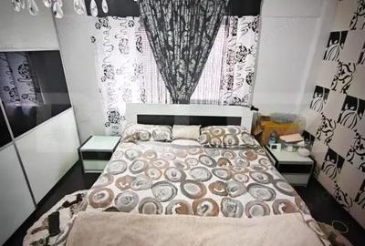 Apartament cu 3 camere semidecomandat în Central - 16