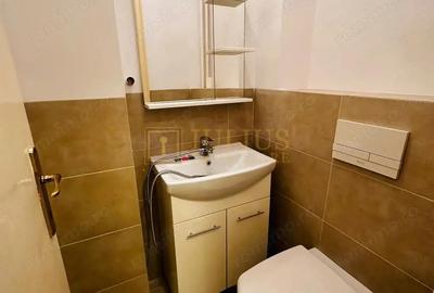 Apartament cu 4 camere semidecomandat în Circumvalațiunii - 17